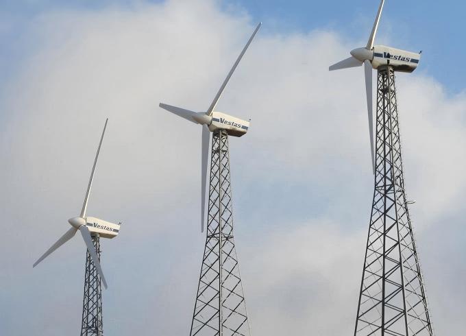 From Plains to Peaks: Selecting the Right Wind Measuring Towers for Your Onshore Projects